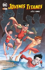 COM JOVENES TITANES: AÑO UNO