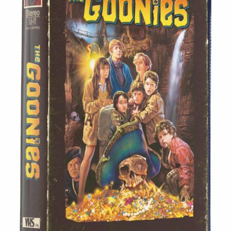 MER THE GOONIES SET PAPELERIA VHS (LIBRETA, CHAPAS Y BOLIGRAFO) THE GOONIES