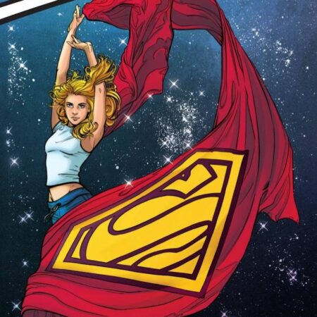 COM SUPERGIRL: FUERA DE LO COMUN