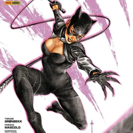 COM ALL IN CATWOMAN 01